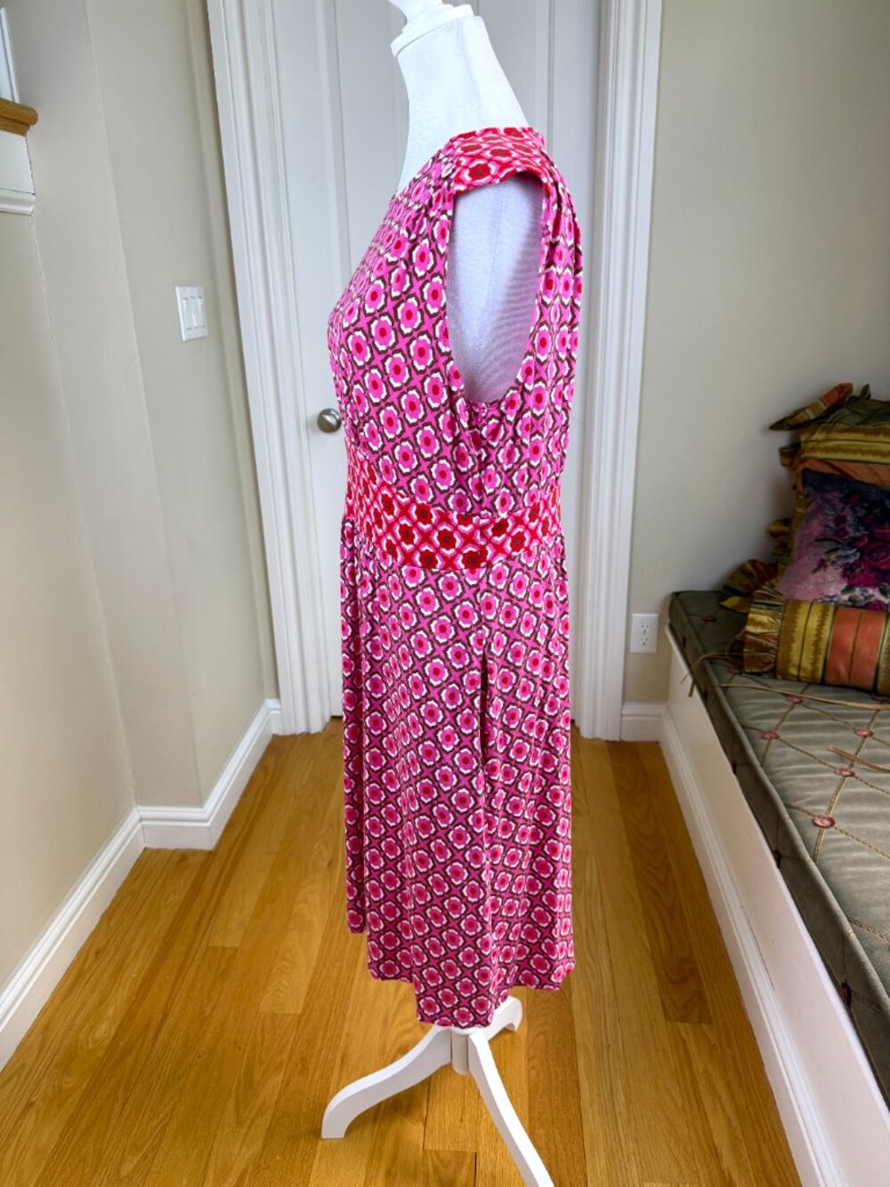 Boden Summer Dress Sleeveless Pink Multi Tile Pattern Ecovera (12) - Picture 3 of 8